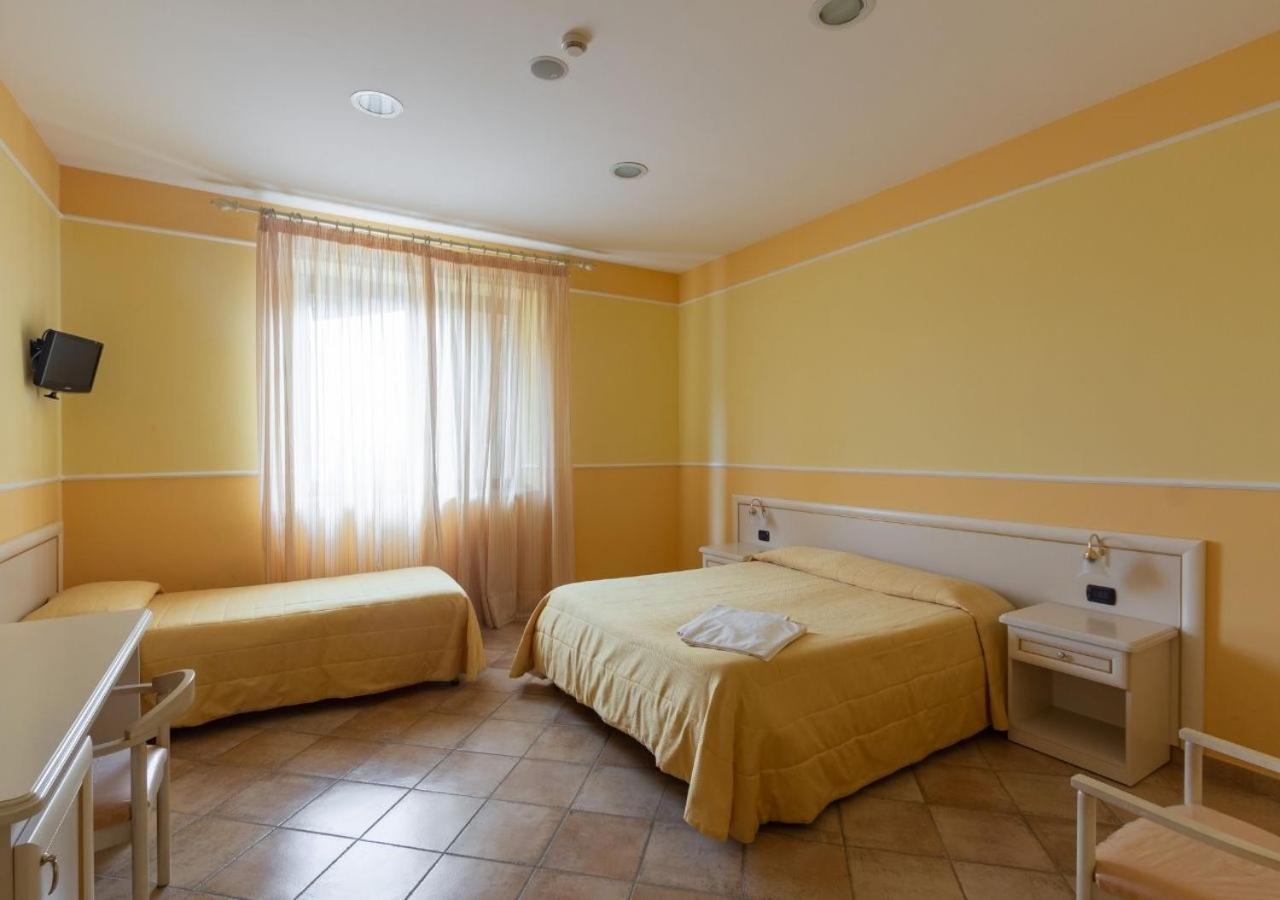 Hotel Borgo In Irpinia - L'Angolo Verde Zungoli Exteriör bild