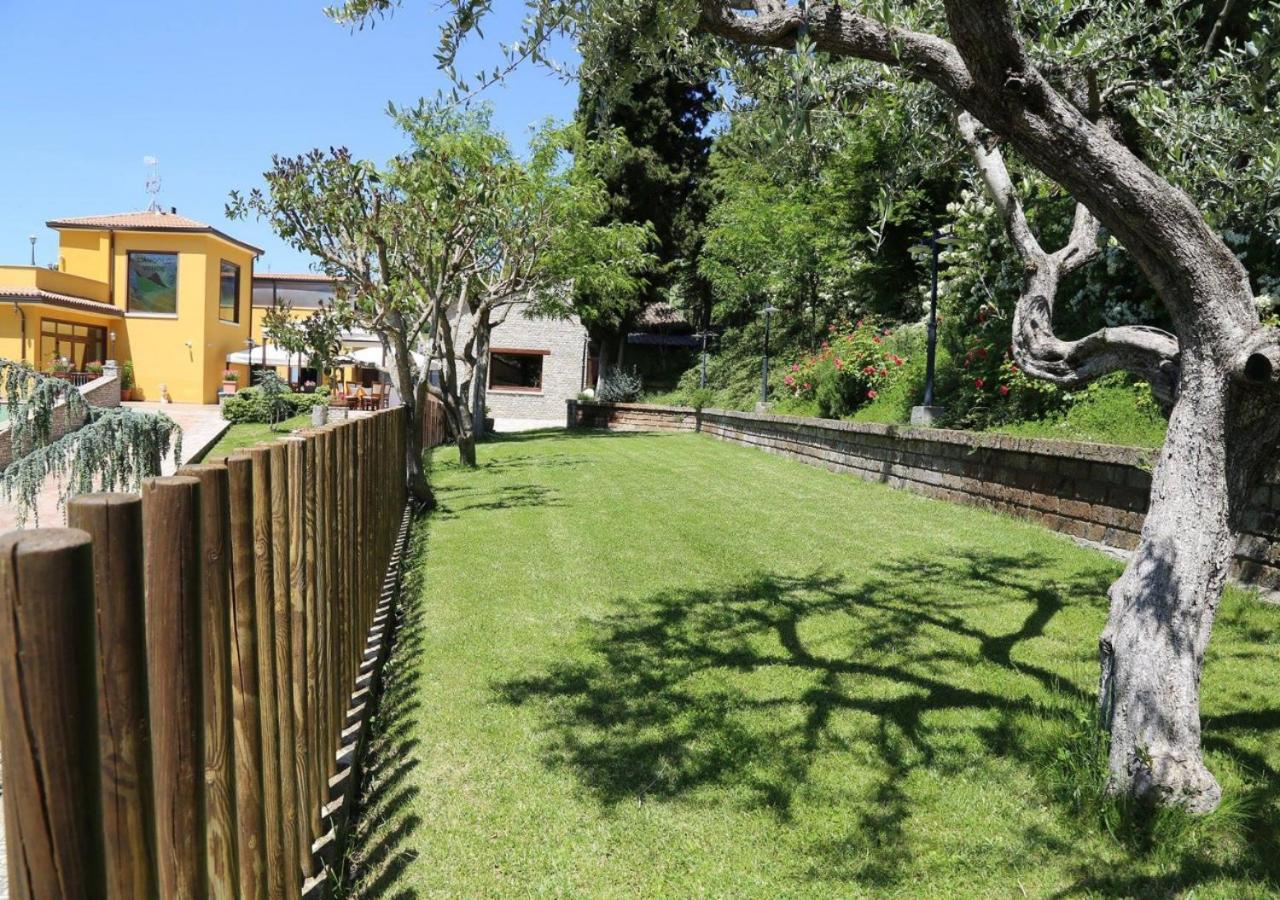 Hotel Borgo In Irpinia - L'Angolo Verde Zungoli Exteriör bild